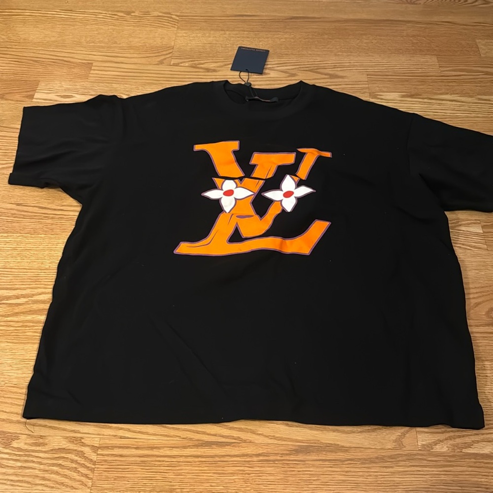 LV size large t shirt